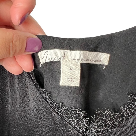 Floreat Loved By Anthropologie Dark Romantic Lace Trim Women’s Silky Cami Sz M - Picture 4 of 11
